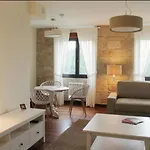 - 5 Bedrooms With Wifi - 7841 *