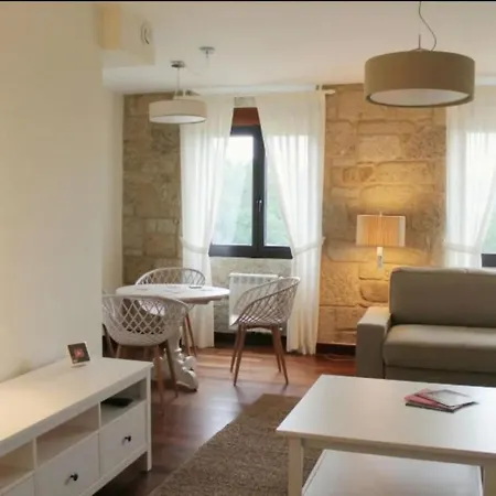 - 5 Bedrooms With Wifi - 7841 *